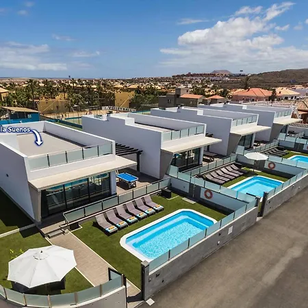 Villa Suenos By